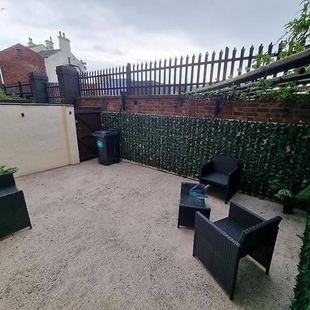Spacious 2 Bed Appartment Next To Bae With Spa Bath Barrow-in-Furness Esterno foto